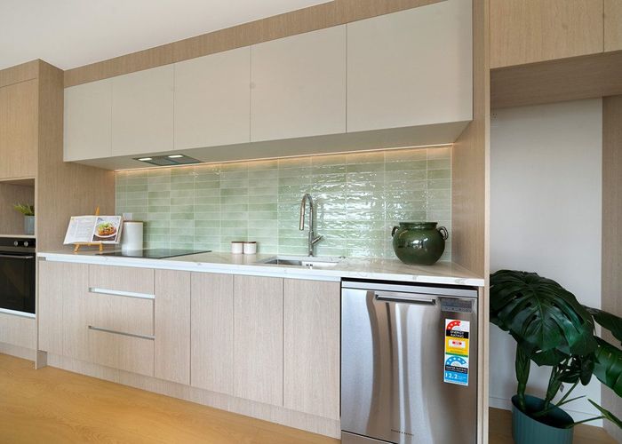  at 1/114 Don Buck Road, Massey, Waitakere City, Auckland