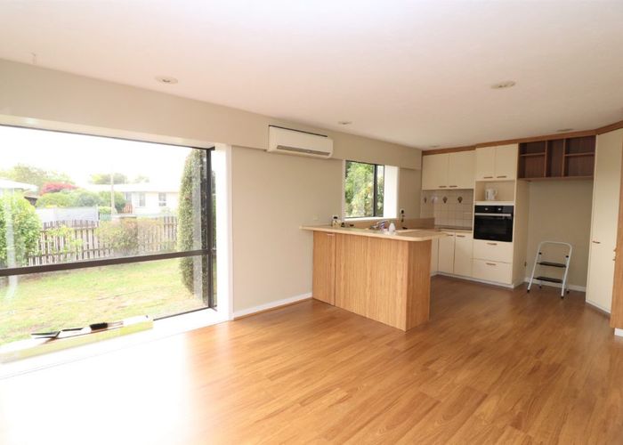  at 52 Woolley Street, Avondale, Christchurch City, Canterbury