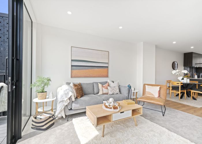  at 11/28 Pennant Street, Long Bay, North Shore City, Auckland