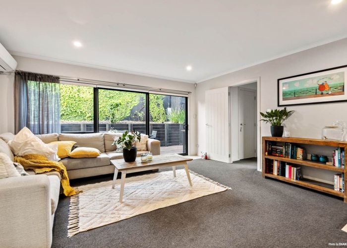  at 475a Beach Road, Murrays Bay, North Shore City, Auckland