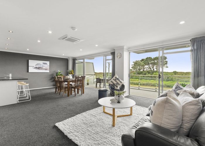  at 2/898 Papamoa Beach Road, Papamoa Beach, Tauranga, Bay Of Plenty