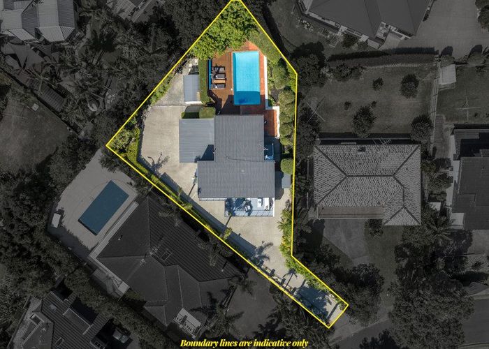  at 13 Callender Place, Shelly Park, Auckland