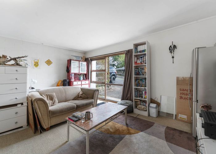  at 2/83 Stredwick Drive, Torbay, North Shore City, Auckland