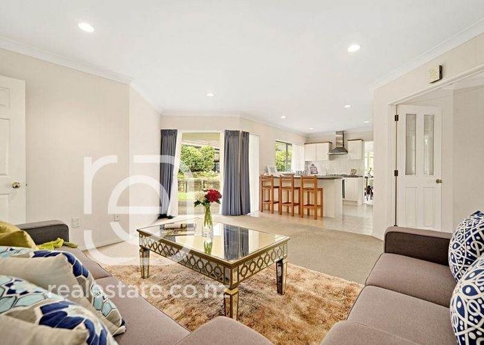  at 23 Oakridge Way, Northpark, Manukau City, Auckland