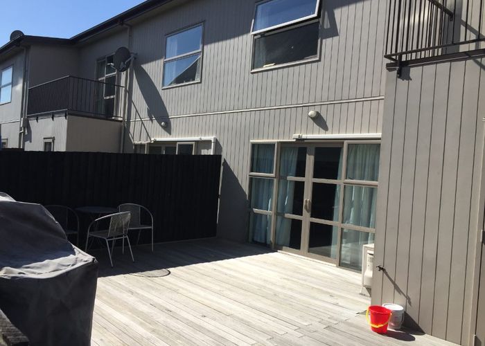  at 2/75 Burke Street, Addington, Christchurch