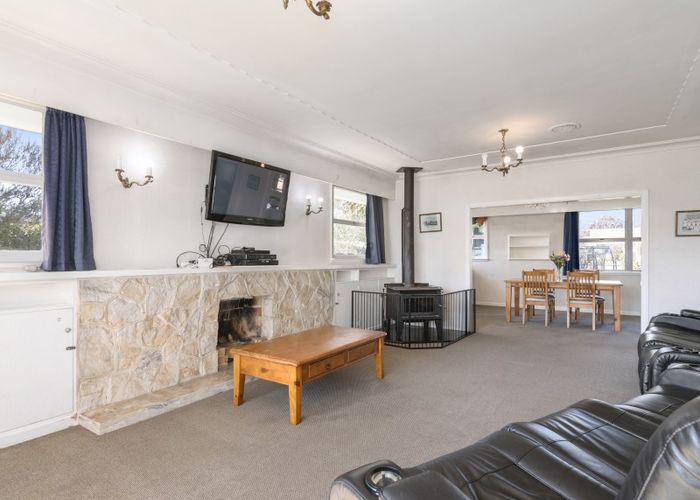  at 74 Whitby Road, Wakefield