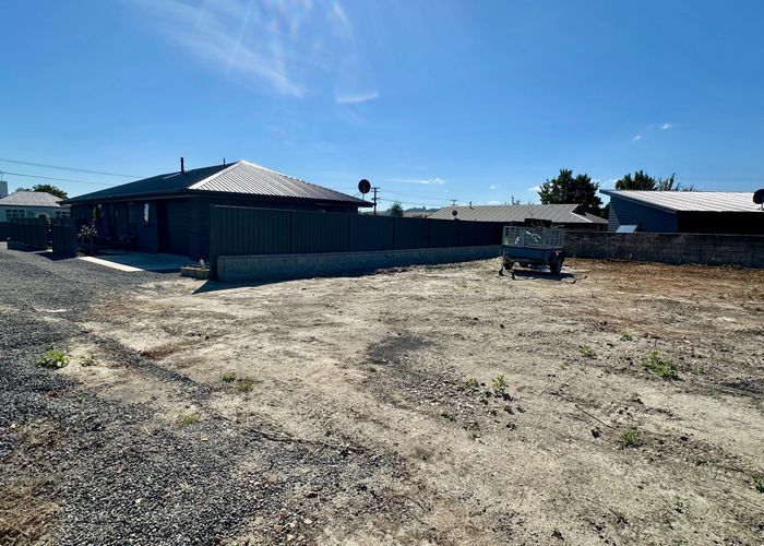  at 17b Lanark Street, Balclutha, Clutha, Otago