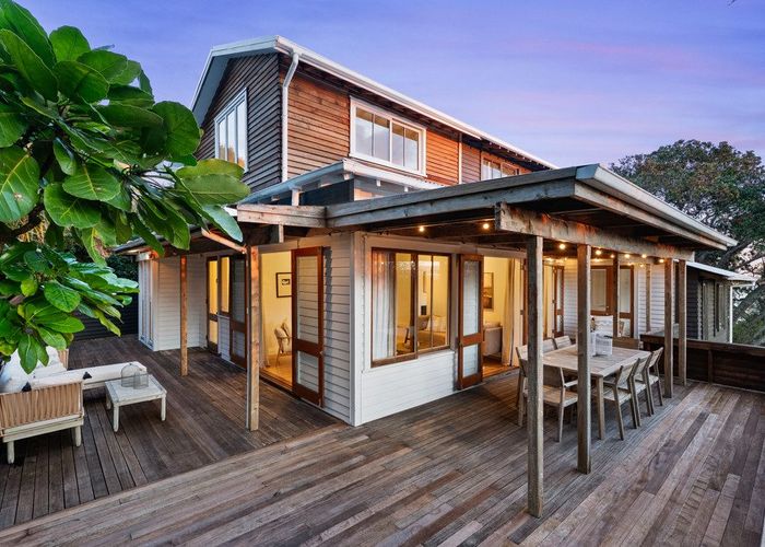  at 39 Onslow Road, Mount Eden, Auckland City, Auckland