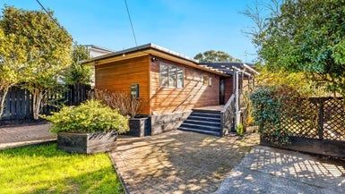  at 39 Sturges Road, Henderson, Auckland