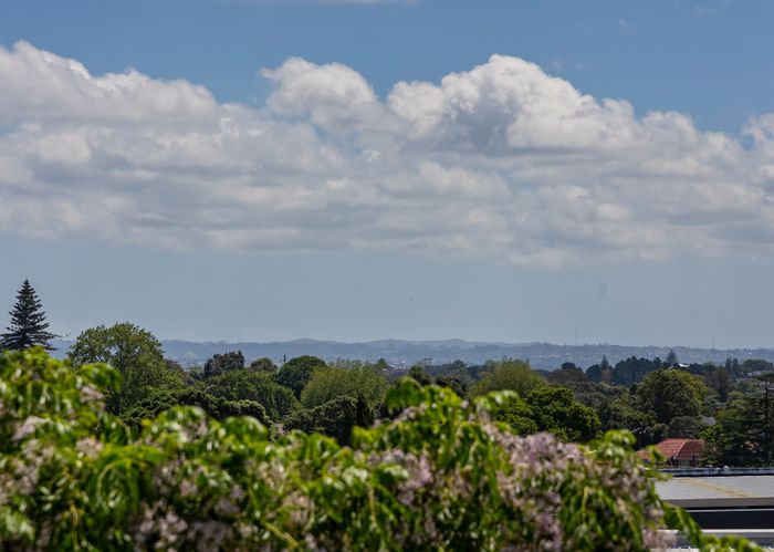  at 504/26 Morningside Drive, Morningside, Auckland