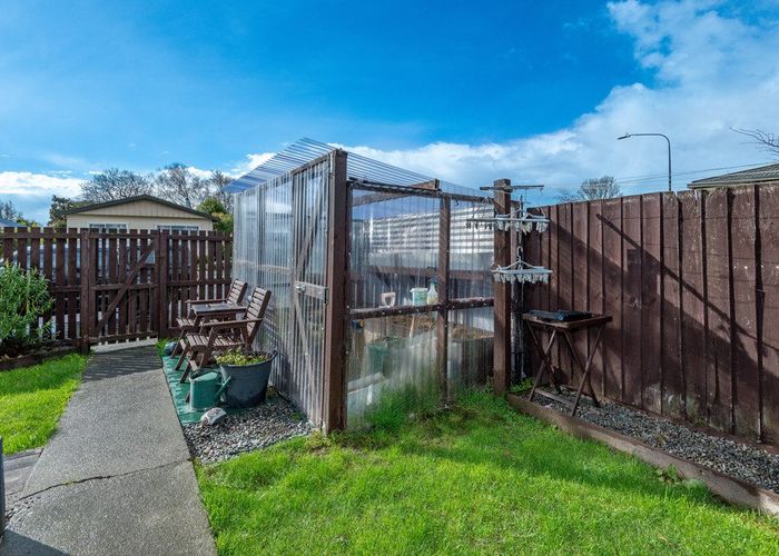  at 1/90 Charles Street, Waltham, Christchurch