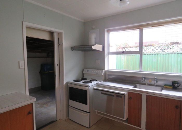  at 4/6 Karamu Street, Strandon, New Plymouth, Taranaki