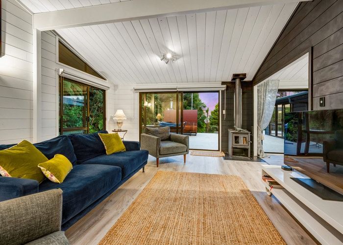  at 192 Mountain Road, Henderson Valley, Waitakere City, Auckland
