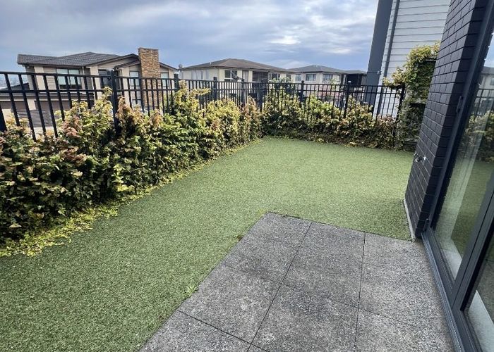  at 3 Maureen Close, East Tamaki Heights, Manukau City, Auckland