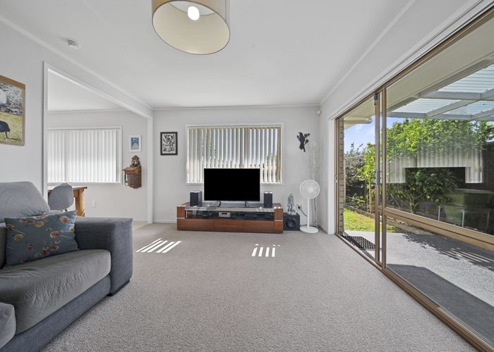  at 8/42 Wintere Road, Papatoetoe, Manukau City, Auckland