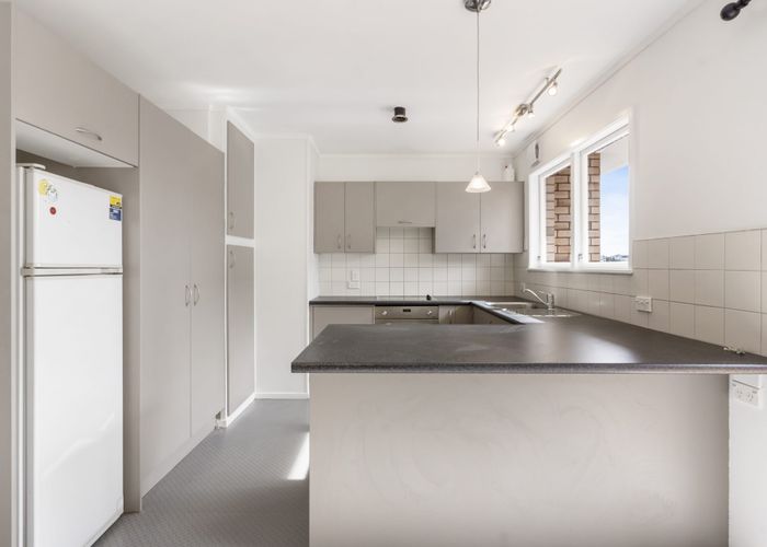  at 1/120 Orakei Road, Remuera, Auckland City, Auckland