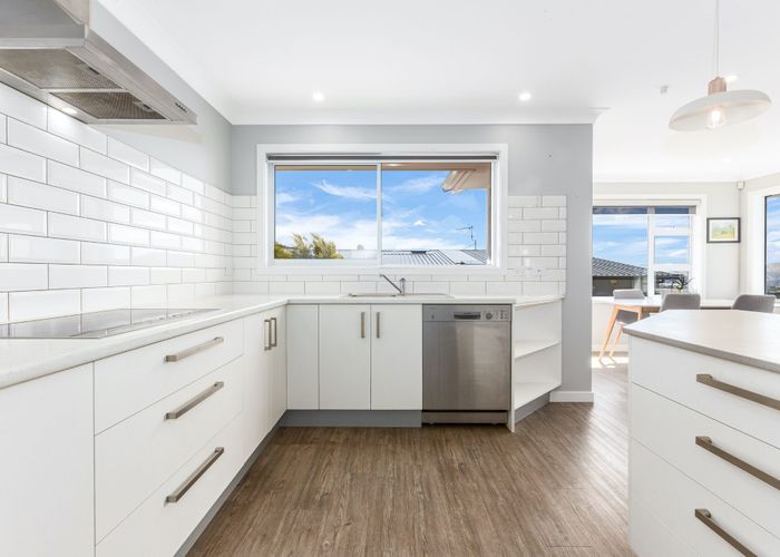  at 14 Canary Way, Whitby, Porirua