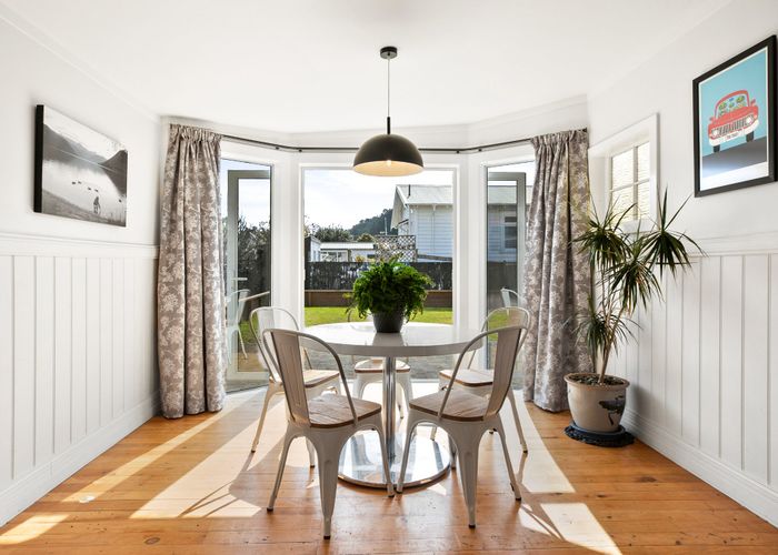  at 805 Queen Street, Thames, Thames