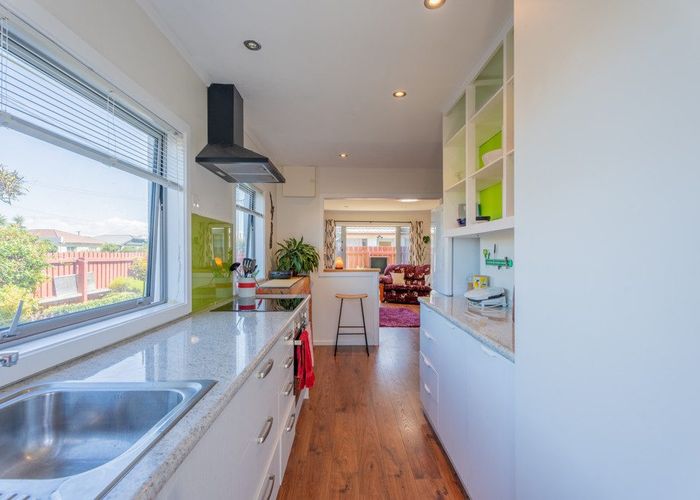  at 1/6 Lonsdale Street, New Brighton, Christchurch