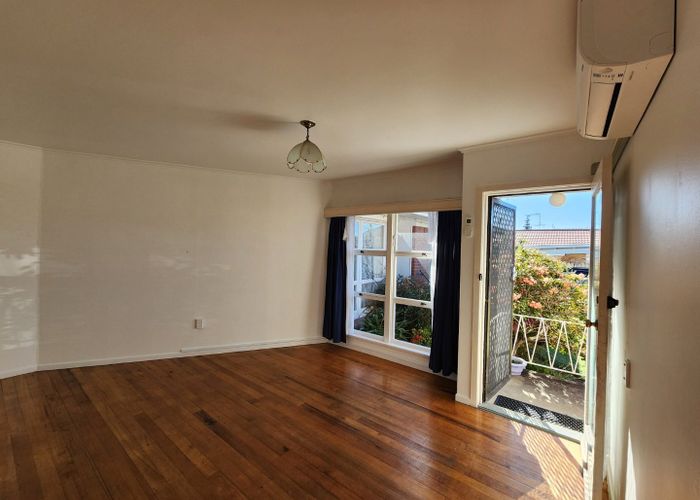  at 2/120 Selwyn Street, Onehunga, Auckland
