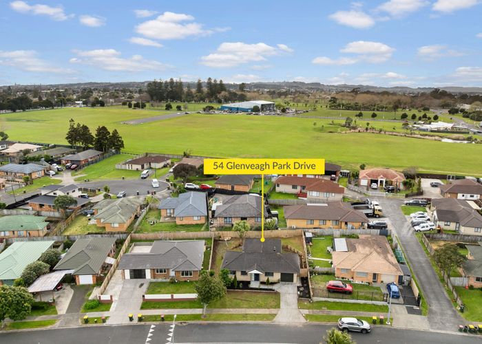  at 54 Glenveagh Park Drive, Weymouth, Manukau City, Auckland