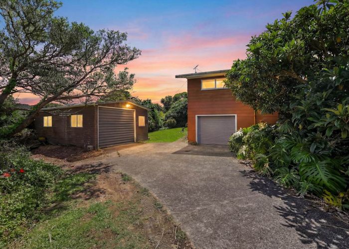  at 39 Gazelle Avenue, Beach Haven, North Shore City, Auckland
