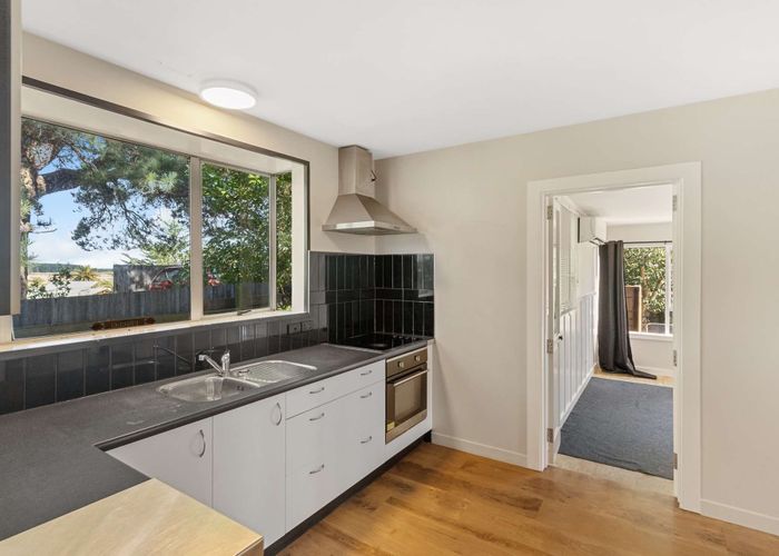  at 7 Chichester Street, The Pines Beach, The Pines Beach