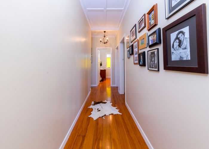  at 14 Lincoln Park Avenue, Massey, Auckland