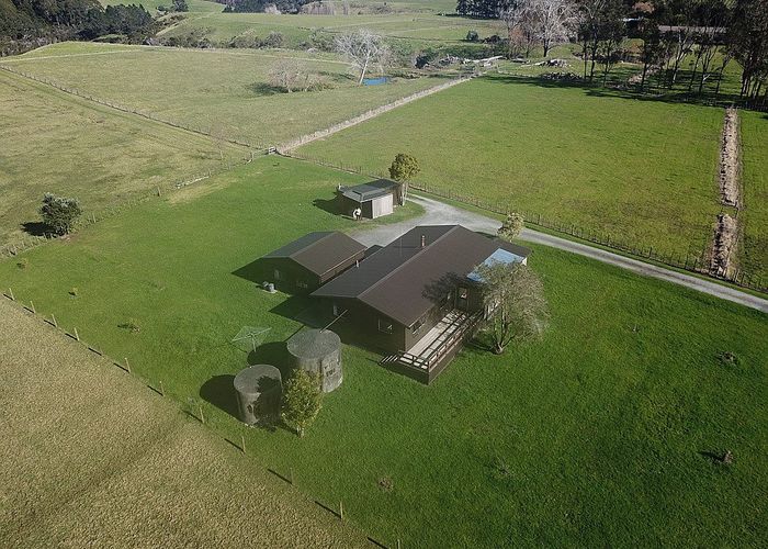  at 81 Pairatahi Road, Kaingaroa