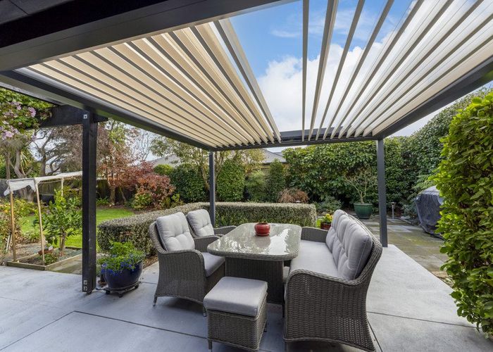 at 9 Rosefield Lane, Northcote, Christchurch