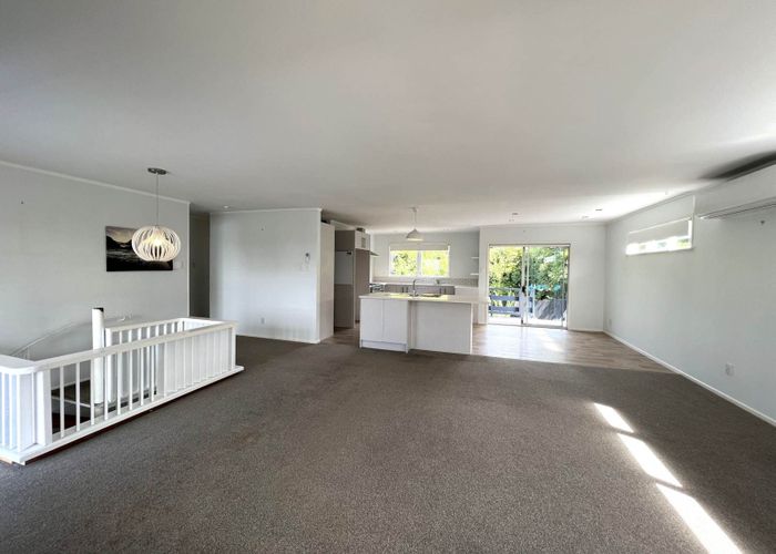  at 26 Manhattan Heights, Glendene, Waitakere City, Auckland