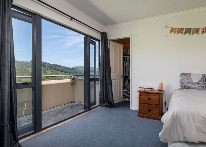  at 12A Landsdowne Terrace, Karori, Wellington, Wellington