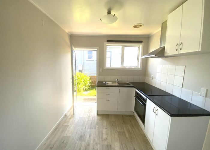 at 14B Stewart Drive, Newlands, Wellington, Wellington