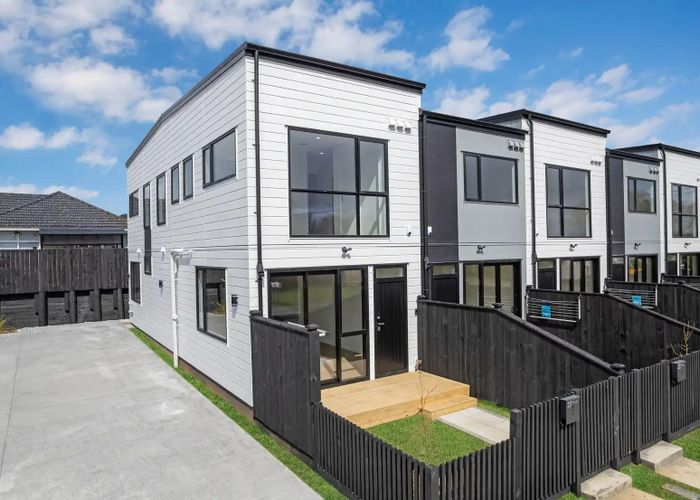  at 1 Hokianga Street, Mangere East, Manukau City, Auckland