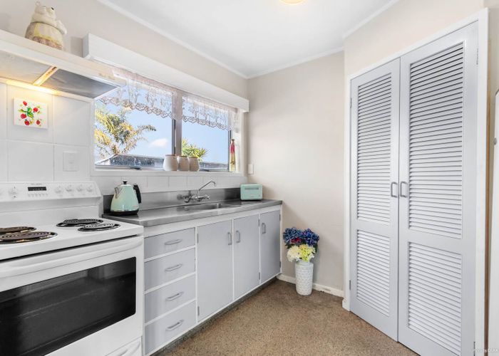  at 2/531 Weymouth Road, Weymouth, Auckland