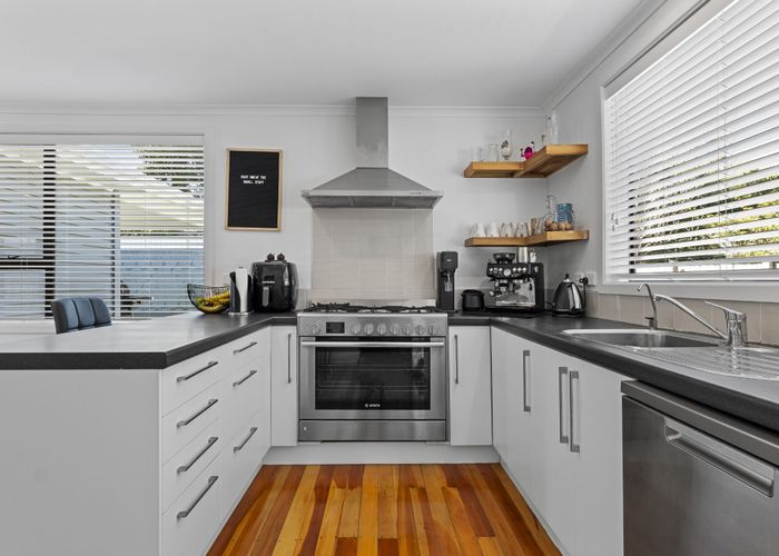  at 14 Bromley Place, Westown, New Plymouth