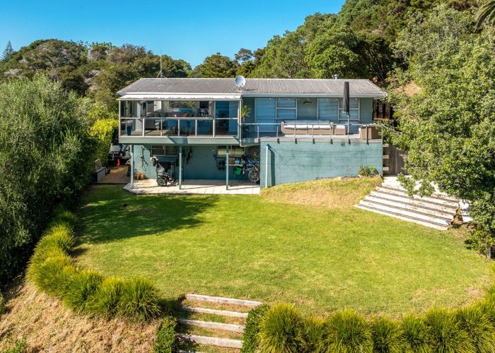  at 79C Hill Road, Palm Beach, Waiheke Island