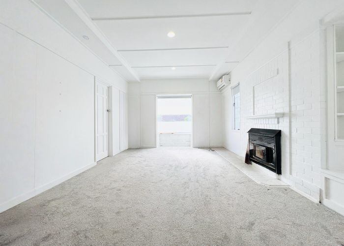  at 279 Massey Road, Mangere East, Manukau City, Auckland