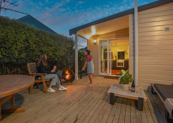  at 184 Kenmure Road, Kenmure, Dunedin