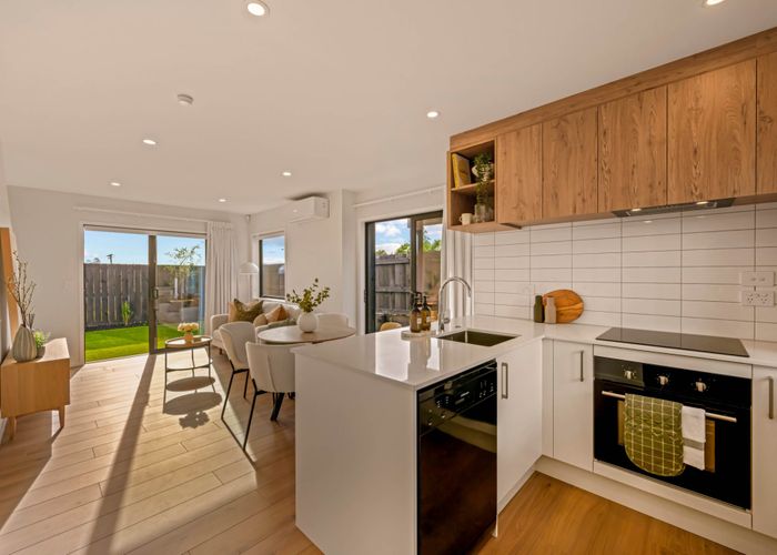  at 18/48 Moire Road, Massey, Waitakere City, Auckland