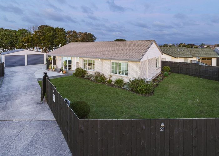  at 21 Randwick Place, Randwick Park, Auckland