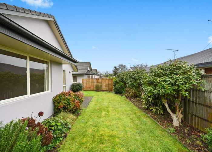  at 4/16 Rototuna Road, Flagstaff, Hamilton