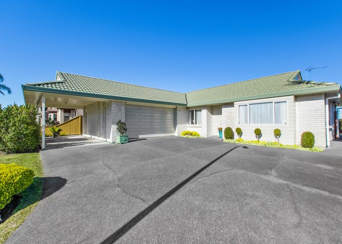  at 7 Paradise Place, Pakuranga Heights, Auckland