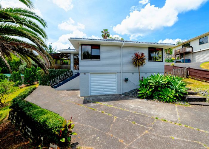  at 1/80 Bond Crescent, Forrest Hill, Auckland