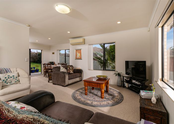 at 15 Westglen Place, Ranui, Auckland