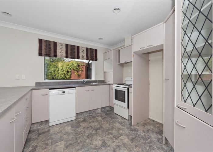  at 15A Forest Lake Road, Forest Lake, Hamilton