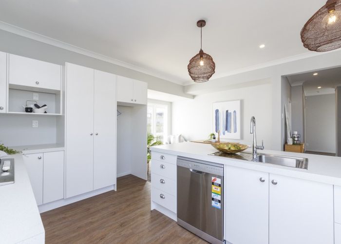  at 19 Rosalie Terrace, Kelvin Grove, Palmerston North
