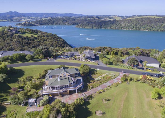  at 6 Puriri Place, Sandspit, Warkworth
