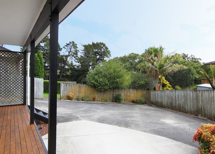  at 1/45 De Quincey Terrace, Highland Park, Auckland