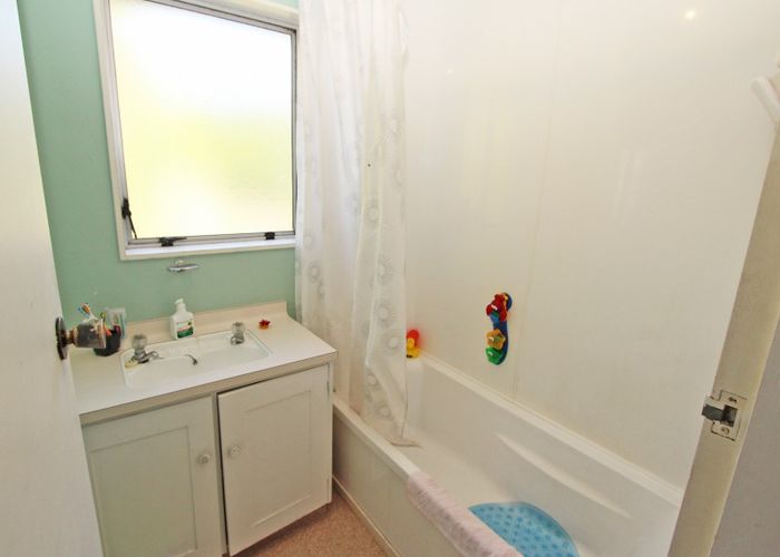  at 2/52 Awatea Street, Ranui, Porirua